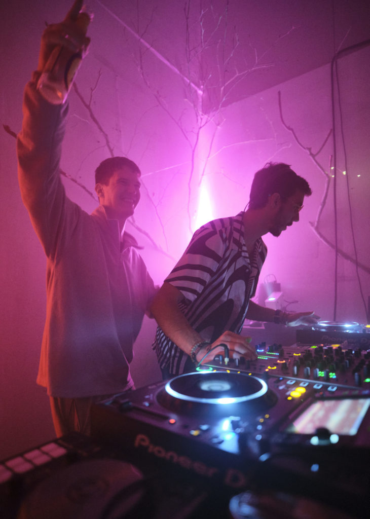 For our community - event PARANORMAL we brought in Doc Blust from the USA to play a live/hybrid set